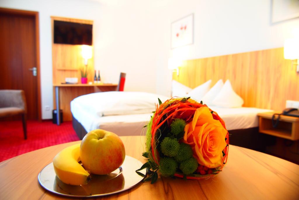 Hotel Am Bad Tübingen Eksteriør billede